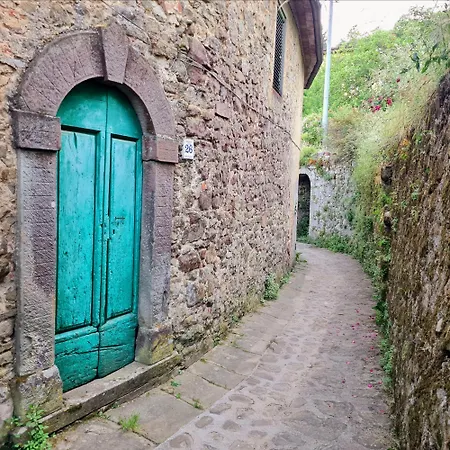 Torre Del Duca באניי די לוקה